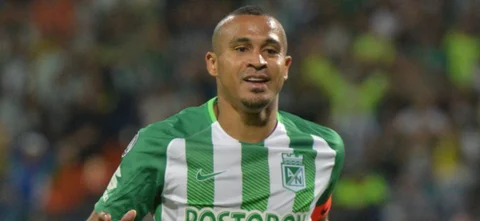 Macnelly Torres - Mediocampista de Nacional - VizzorImage
