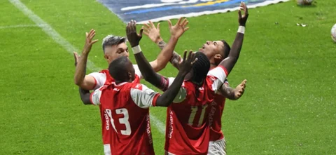 Santa Fe derrotó 0-2 a La Equidad - VizzorImage