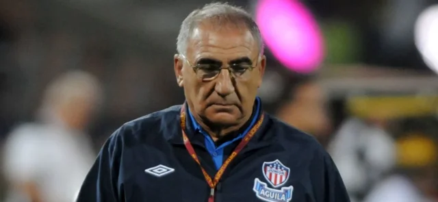 Miguel Ángel López, ex DT de Junior, en delicado estado de salud / VizzorImage/Luis Ríos/