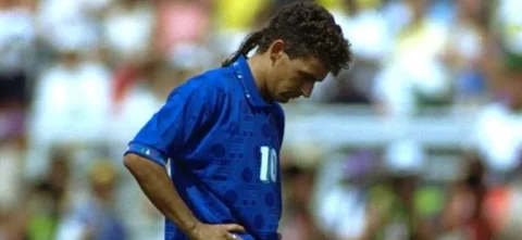 Roberto Baggio fue víctima de un violento robo / AFP