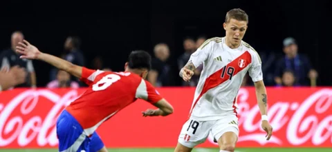 Chile y Perú completarán la primera jornada del grupo A de la Copa América / AFP