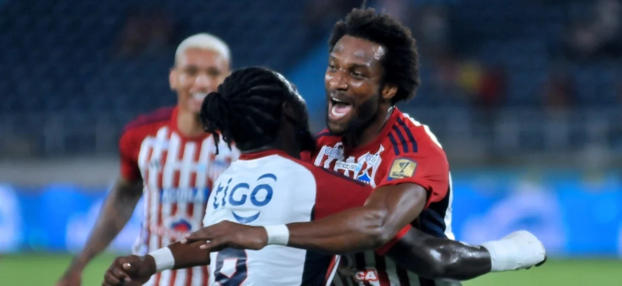 Junior quiere su primer refuerzo - VizzorImage / Jesús Rico