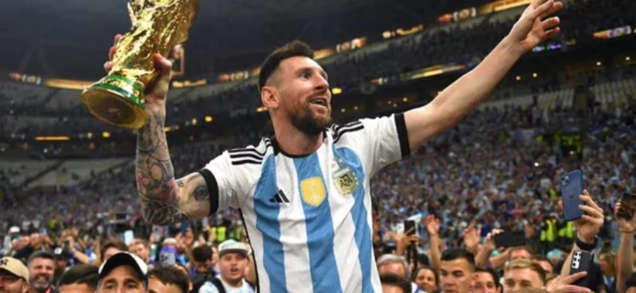 Lionel Messi campeón del mundo con Argentina : @Fifacom_es