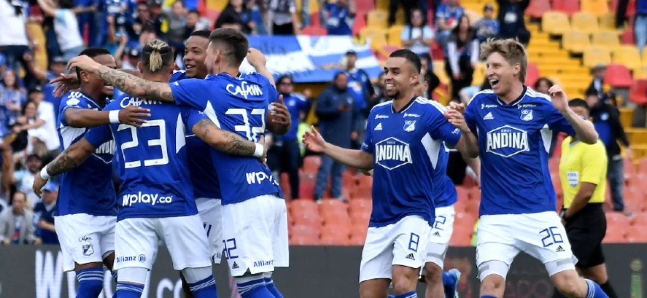 Millonarios buscaría sumar un volante de recorrido internacional para el segundo semestre / VizzorImage / Luis Ramirez