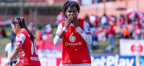 Victoria de Santa Fe sobre Medellín - VizzorImage / Leonardo Castañeda