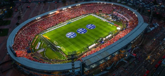 El mejor promedio de asistencia de la Liga BetPlay 2024-I fue de 22.539 espectadores / VizzorImage / Diego Cuevas