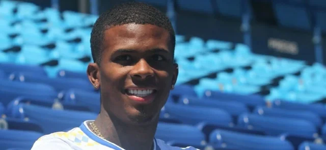 Brayan Ceballos, presentado en Dynamo Kiev - Instagram: @fc_dynamo_kyiv