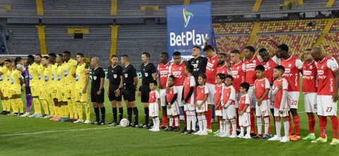 Bucaramanga recibirá a Santa Fe en la final ida del Apertura 2024 - VizzorImage