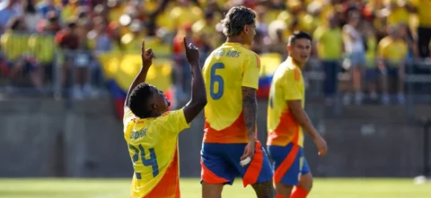 Colombia goleó 3-0 a Bolivia en partido amistoso - AFP
