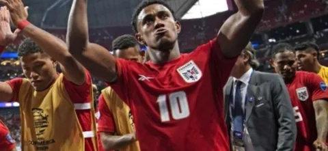 Edgar Bárcenas fue titular ante Estados Unidos - AFP