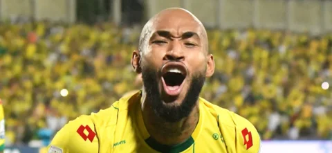 Fredy Hinestroza con Bucaramanga - VizzorImage