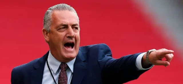 Gustavo Alfaro, DT de Costa Rica / AFP