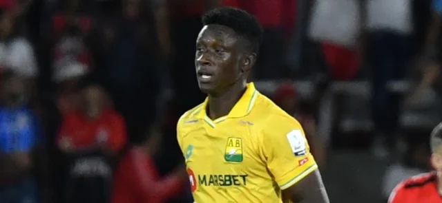 Jhon Emerson Córdoba con Bucaramanga - VizzorImage