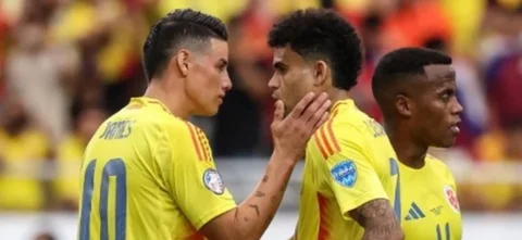 James Rodríguez y Luis Díaz en Colombia vs. Costa Rica - AFP
