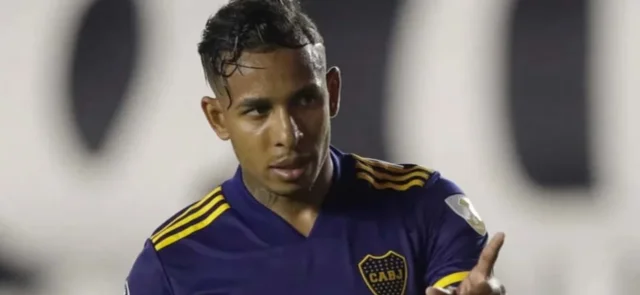 Sebastián Villa entrena con club del FPC / AFP