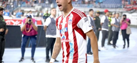 Steven Rodríguez la tuvo para Junior / VizzorImage / Jairo Cassiani