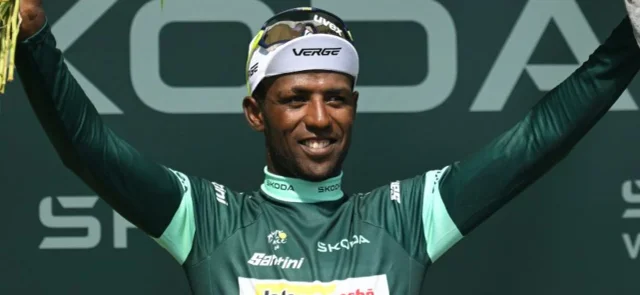 Biniam Girmay ganó la etapa 12 del Tour de Francia / AFP