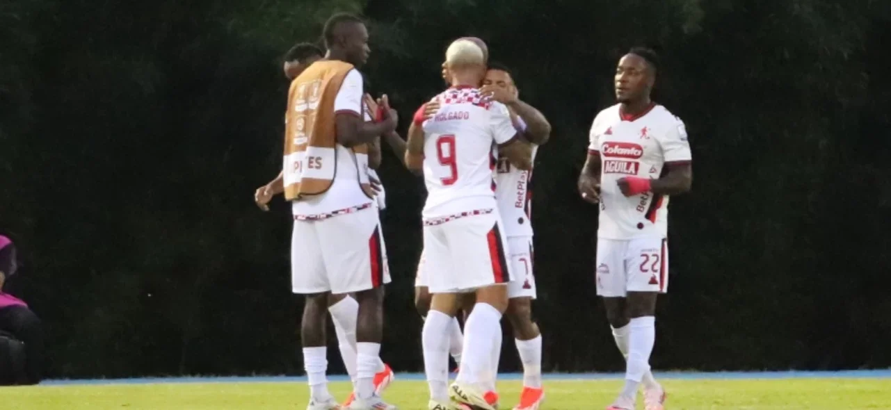 Águilas Doradas 1 - 2 América - VizzorImage / Daniel Gallo