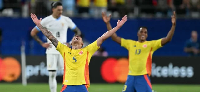 Así festejó Colombia en el camerino / AFP