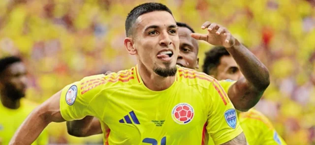 Daniel Muñoz con la seleccíon Colombia / AFP