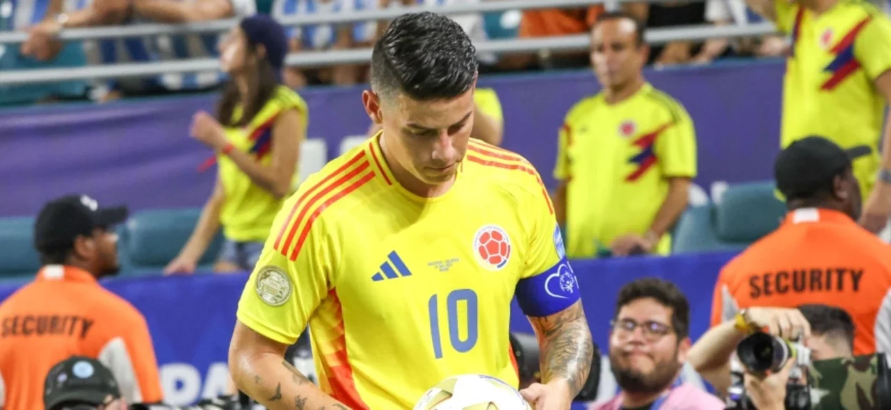 James Rodríguez, capitán de la selección Colombia - AFP