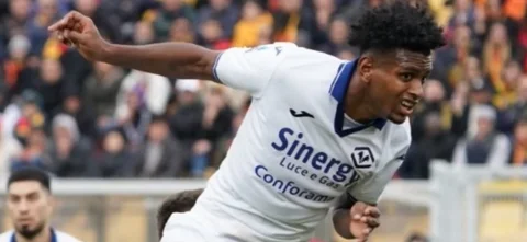 Juan David Cabal, defensa central de Hellas Verona - AFP