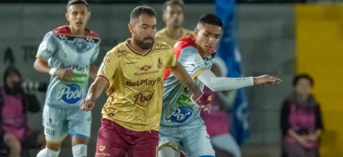 Juan Pablo NIeto enfrenta a Sebastián Navarro - VizzorImage