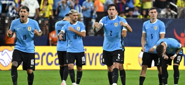 Uruguay sufre dos bajas sensibles para enfrentar a Colombia / AFP