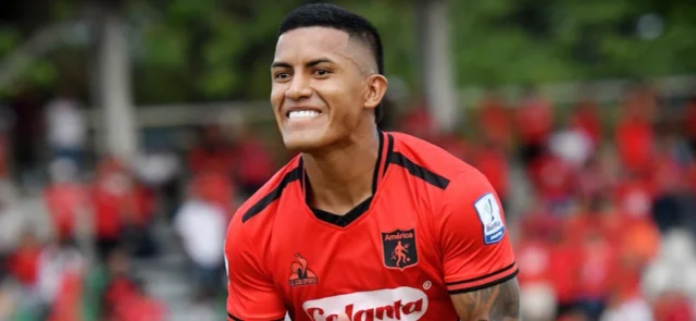 Cristian Barrios lleva un notable semestre con América de Cali / VizzorImage / Nelson Rios