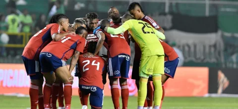 Jugadores de DIM en el juego ante Deportivo Cali / VizzorImage / Gabriel Aponte
