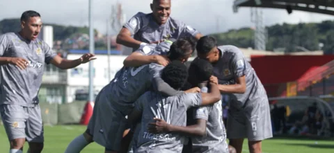 Tigres derrotó a Internacional -VizzorImage / Yulieth Rincon