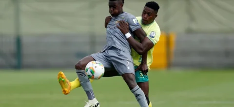 Empate entre Tigres y Leones - VizzorImage / Juan C. Urrego / Cont.