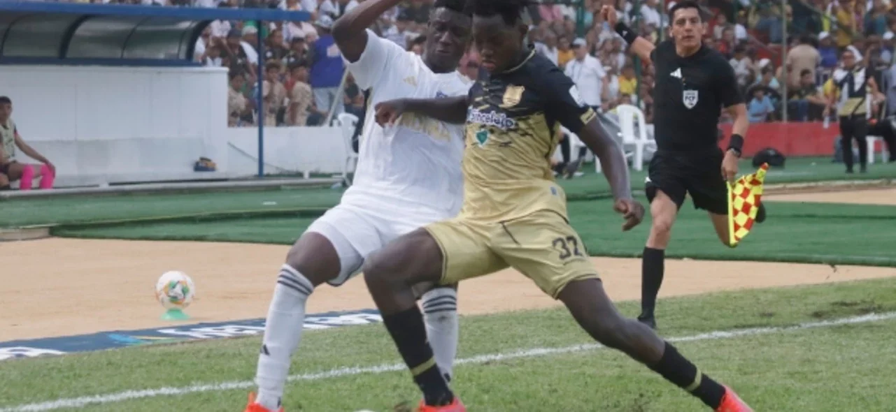 Águilas Doradas se reencontró con el triunfo | VizzorImage / Santiago Pérez