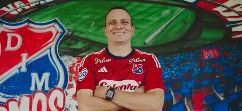Alejandro Restrepo, entrenador de Medellín - Instagram: @dimoficialcom