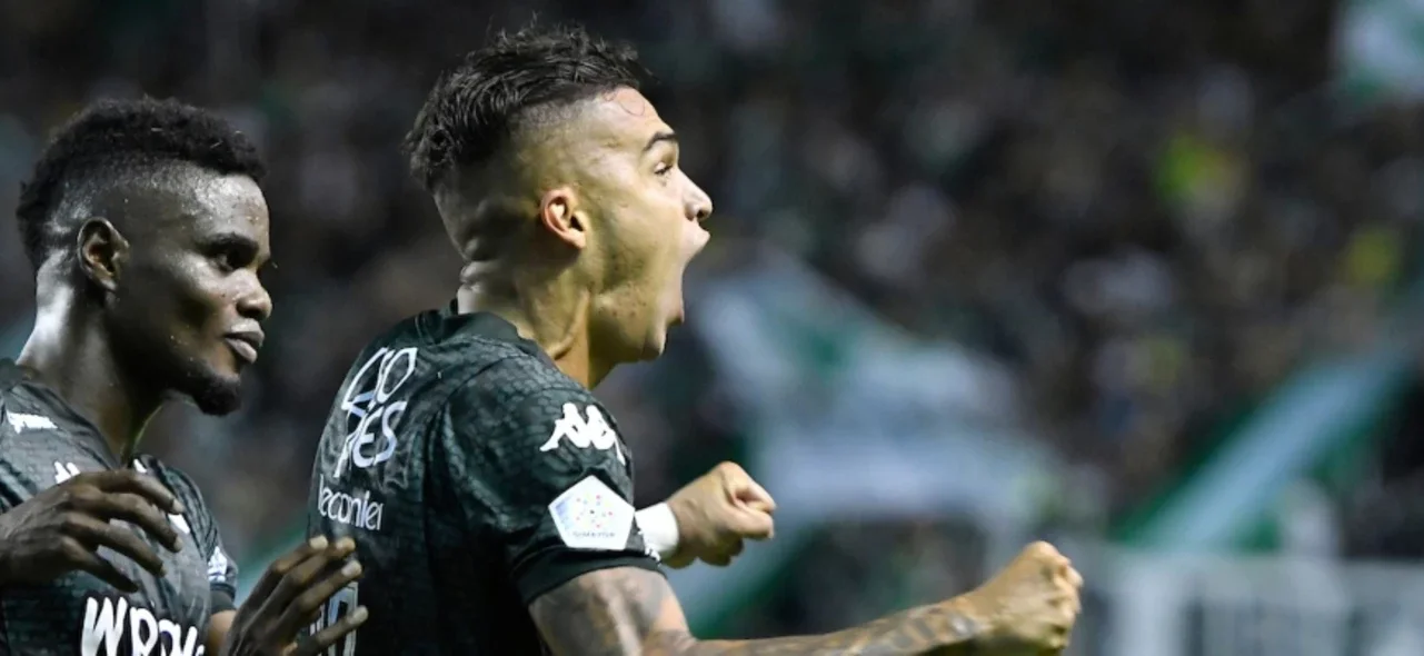 Cali logró una valiosa victoria ante Medellín | VizzorImage / Gabriel Aponte