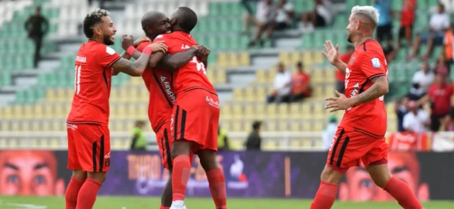 Jugadores de América de Cali celebrando un gol / VizzorImage / Nelson Rios