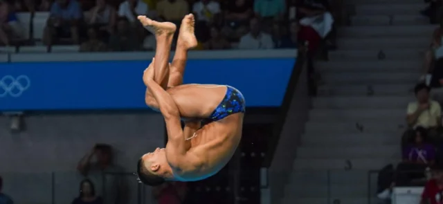 Luis Felipe Uribe avanzó de ronda en París 2024 / COC