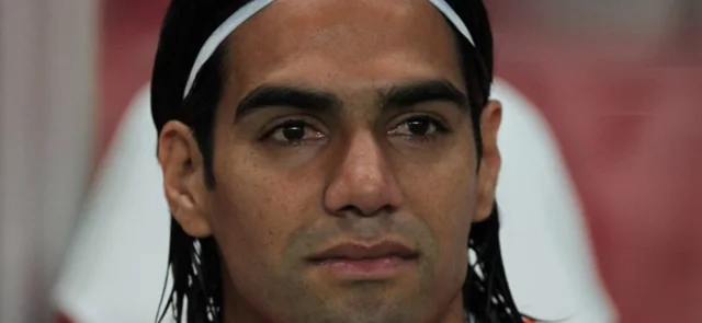 Radamel Falcao García en el banquillo de Mónaco - AFP