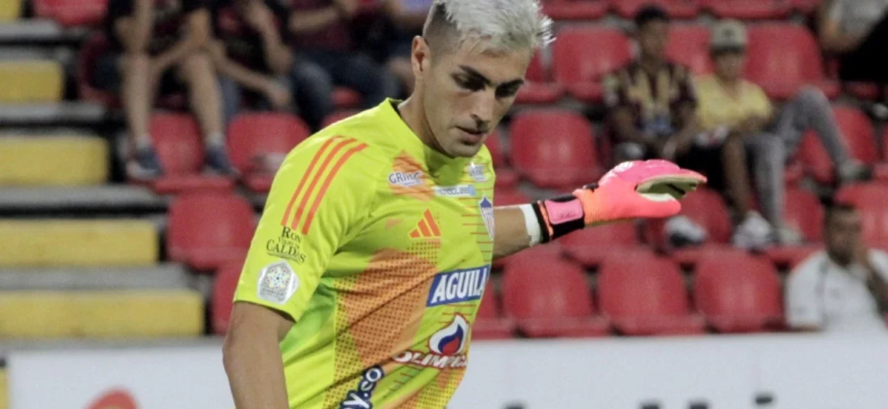 Santiago Mele, portero de Junior - VizzorImage