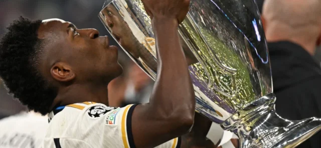 Vinicius Jr. habría rechazado la oferta más grande de la historia / AFP