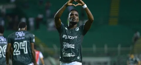 Triunfo y Clasificación para Deportivo Cali - VizzorImage / Gabriel Aponte