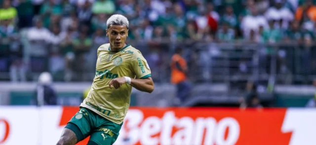 Richard Ríos y Palmeiras tendrían claro su futuro / AFP