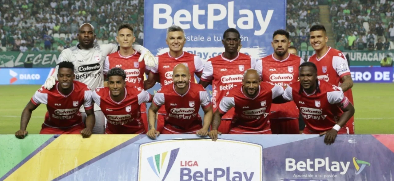 Santa Fe no buscará sede alterna para sus partidos como local. / VizzorImage / Samir Rojas