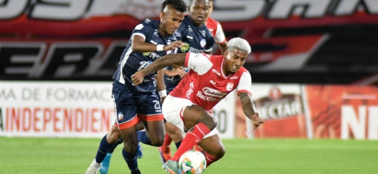 Victoria para Santa Fe sobre Alianza - VizzorImage / Luis Ramirez