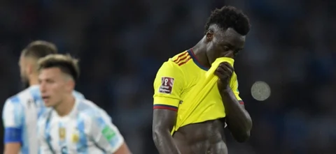 Davinson Sánchez presente en el Argentina 1-0 Colombia de 2022 - AFP