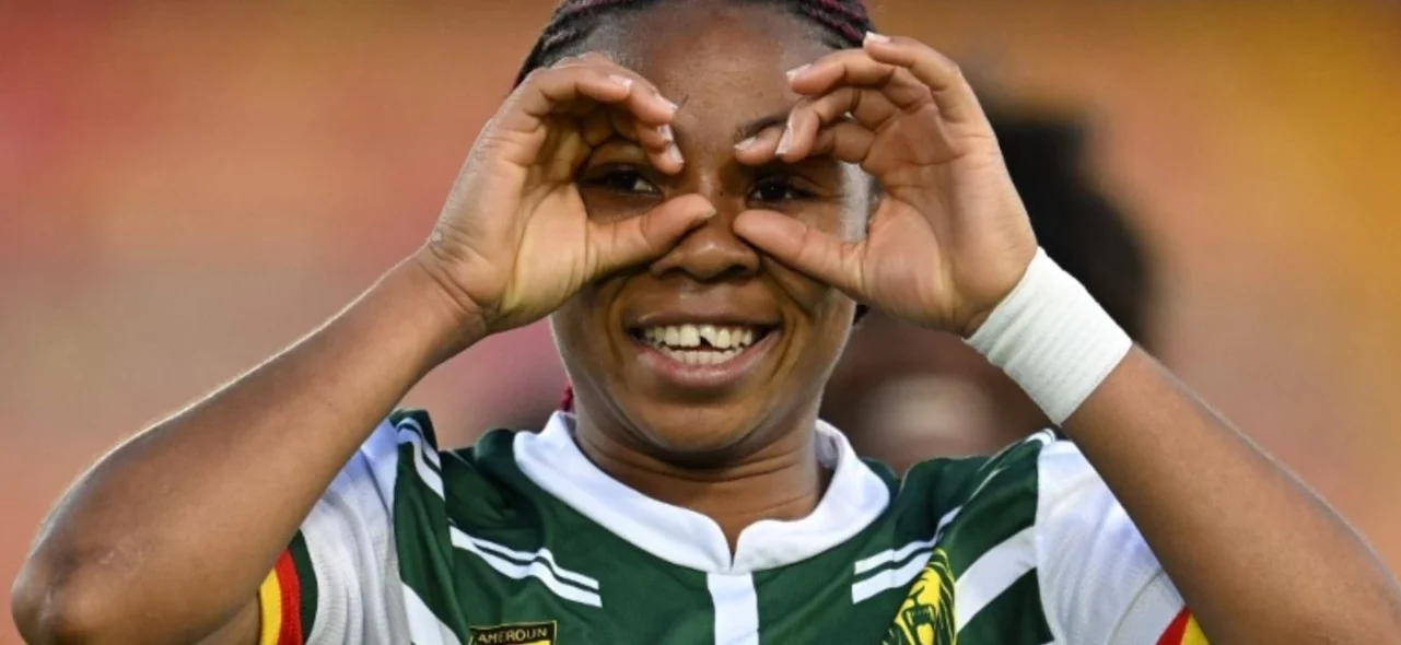 Camerún derrotó 2-0 a Australia - AFP