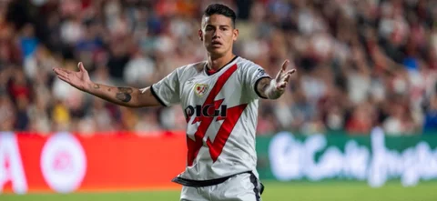 James fue suplente nuevamente con el conjunto madrileño / AFP