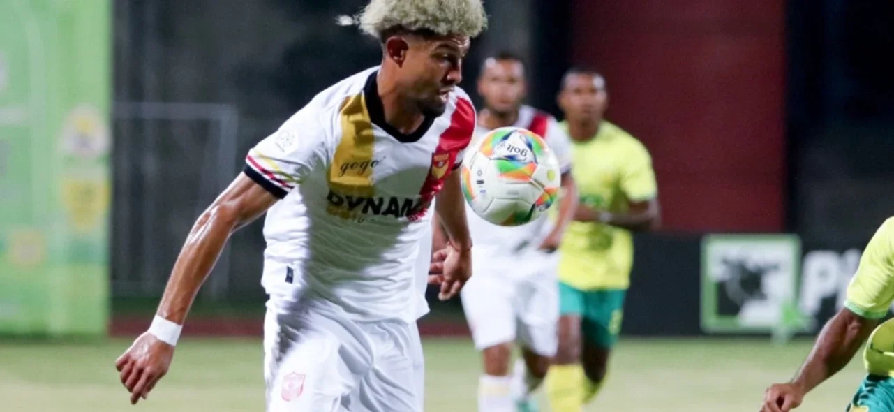 Leones 1 - 1 Bogotá VizzorImage / Daniel Gallo