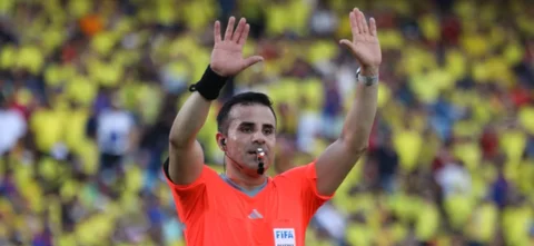 Piero Maza, árbitro chileno, FIFA desde 2018 - VizzorImage