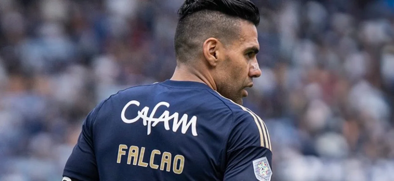Falcao García viste la #9 en Millonarios - X: @MillosFCoficial